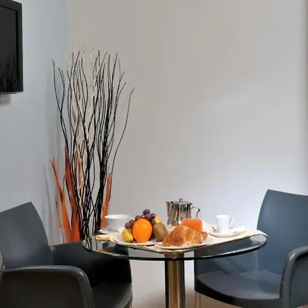 Western Falck Village Milano Sesto 4* Сесто-Сан-Джованни