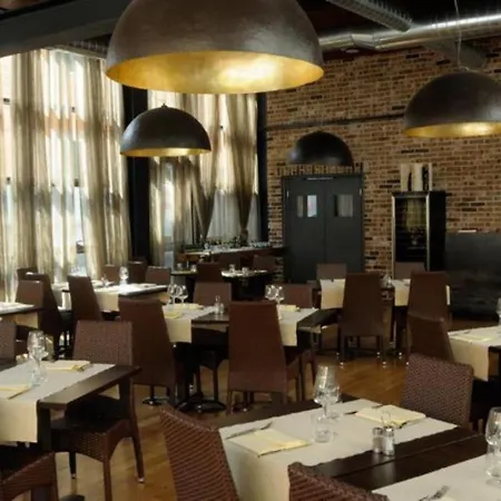 Western Falck Village Milano Sesto 4* Сесто-Сан-Джованни