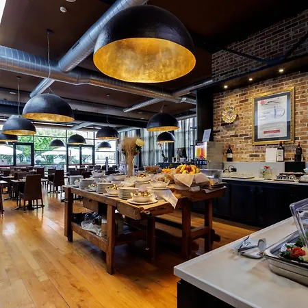 Western Falck Village Milano Sesto Отель Сесто-Сан-Джованни